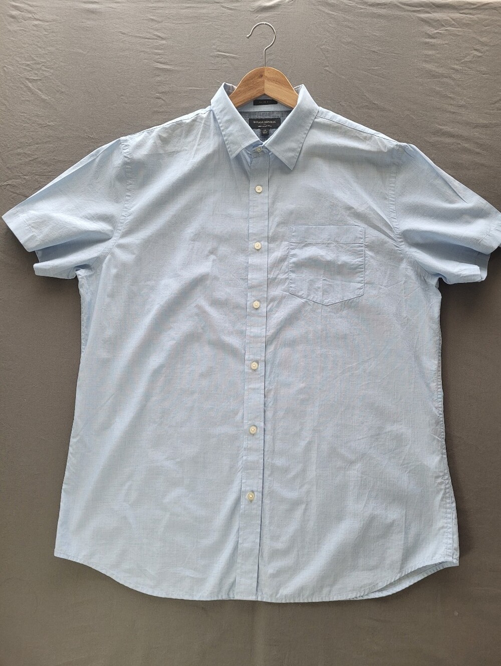 Banana Republic XL Slim Fit Short Sleeve Light Blue 100% Cotton Shirt NWT